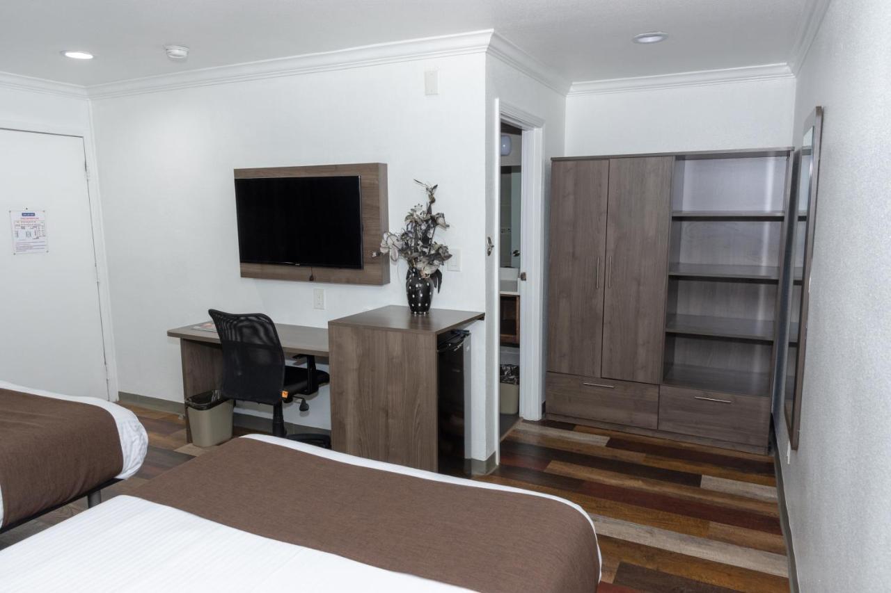 Value Inn Беллфлауэр Экстерьер фото