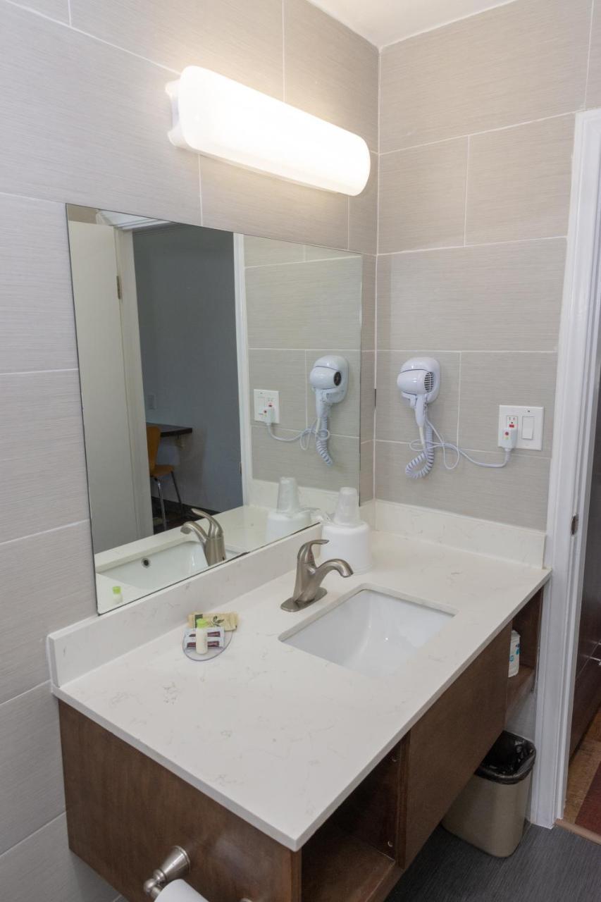 Value Inn Беллфлауэр Экстерьер фото